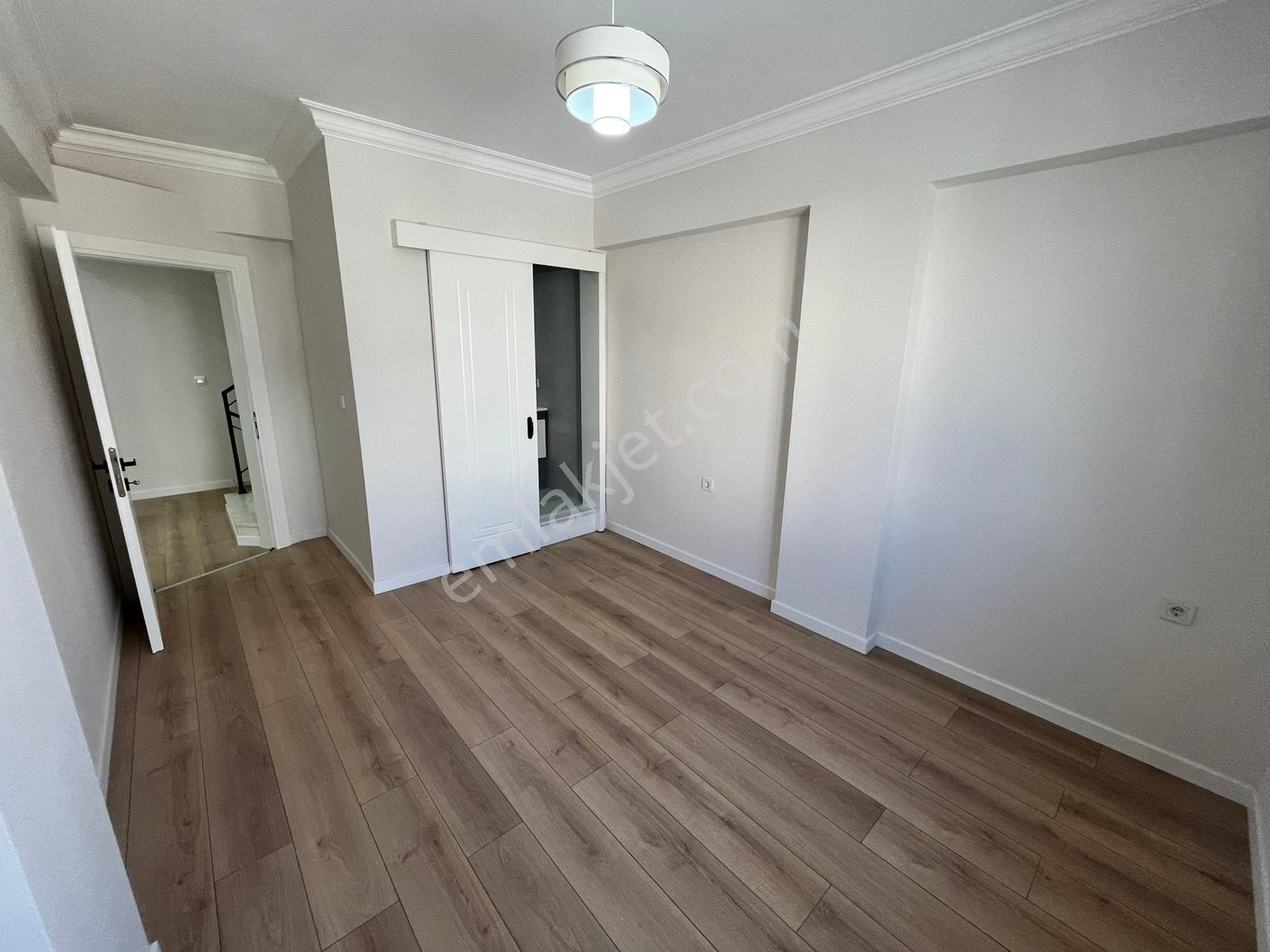 Didim Altınkum'da Denize Yürüme Mesafesinde 3+1 Trpleks Villa - Görsel 18
