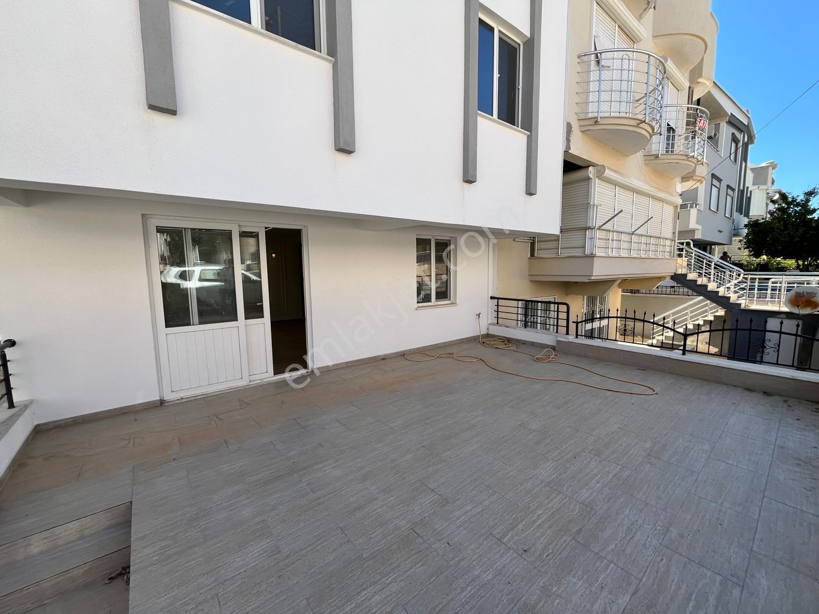Didim Altınkum'da Denize Yürüme Mesafesinde 3+1 Trpleks Villa - Görsel 20