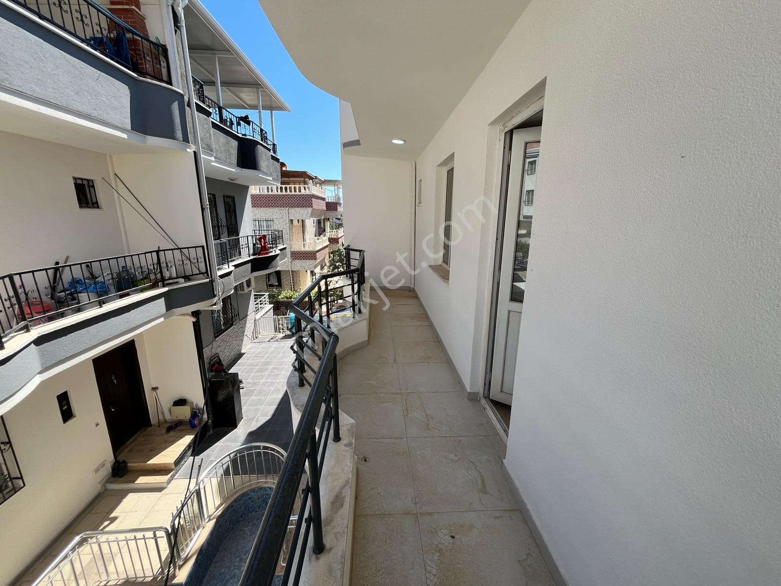 Didim Altınkum'da Denize Yürüme Mesafesinde 3+1 Trpleks Villa - Görsel 14