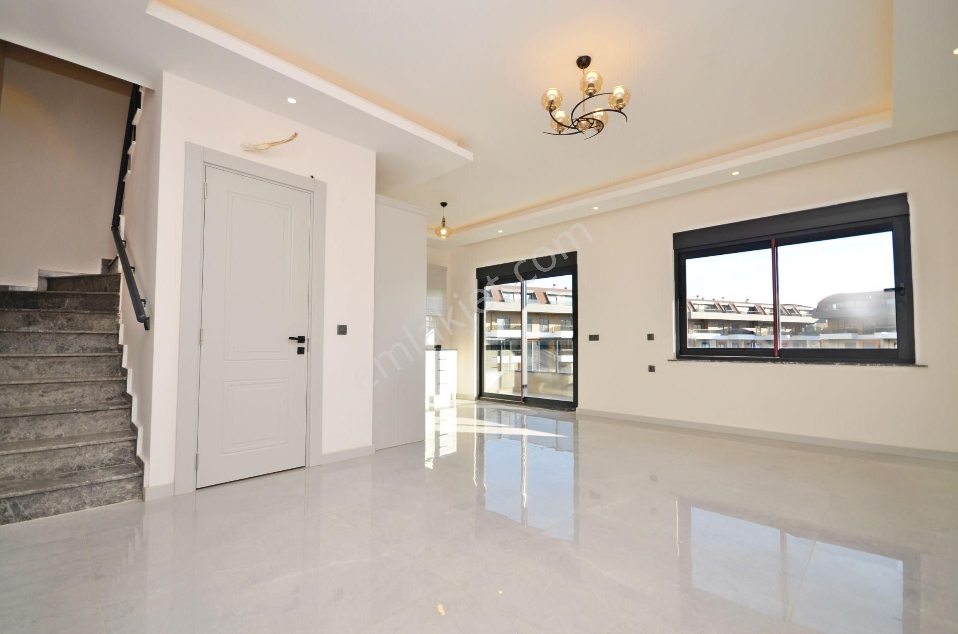 Alanya Oba Lüks Site İçerisinde 3+1 Dubleks Satılık Daire - Görsel 10