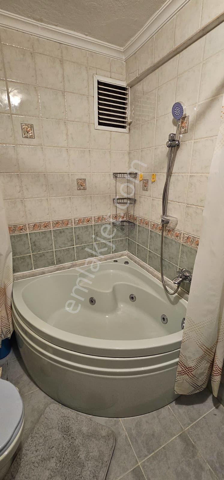 Ulu Camiye Yakın Bakımlı Geniş Satılık Daire - Görsel 10