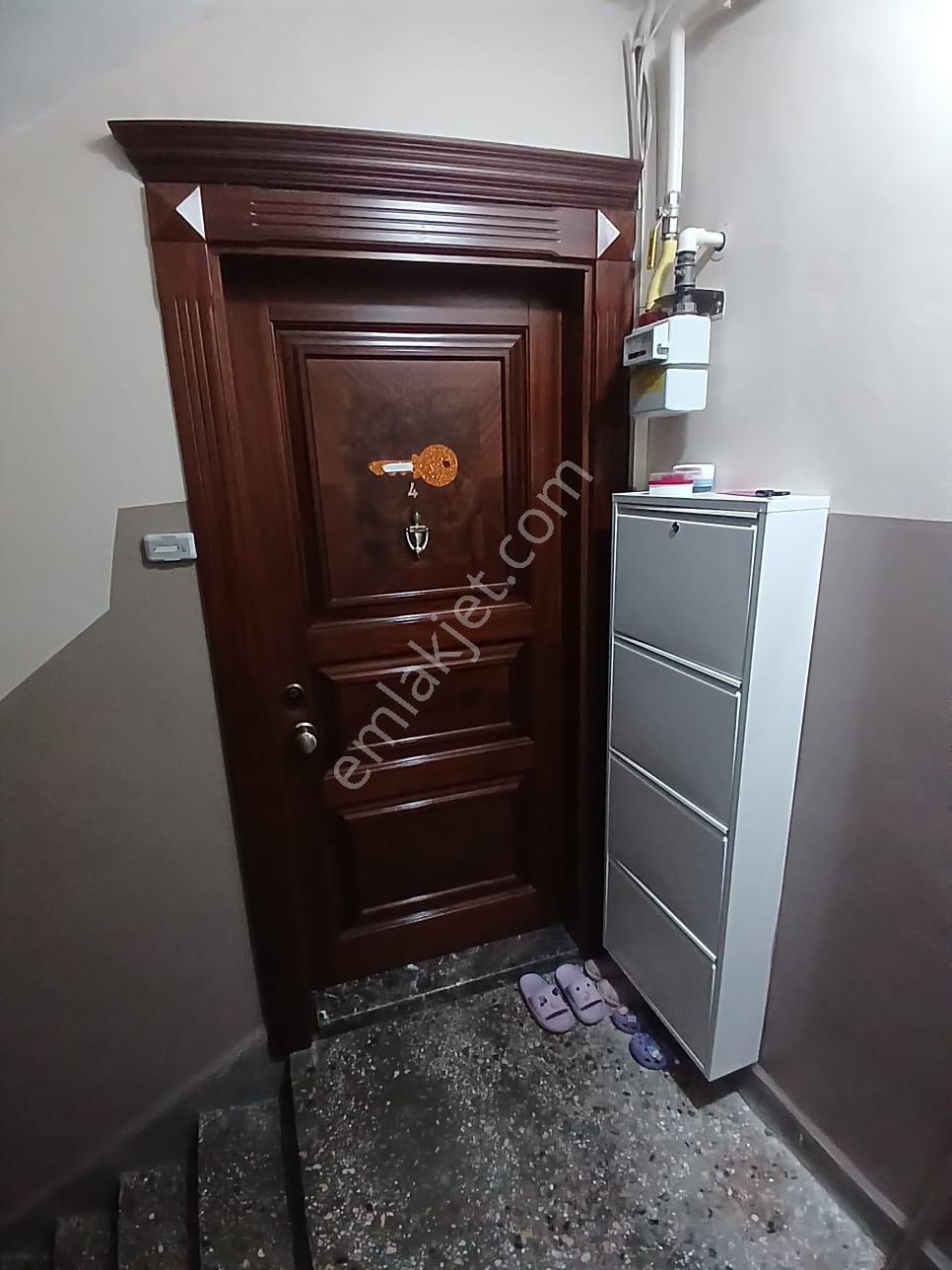 Ulu Camiye Yakın Bakımlı Geniş Satılık Daire - Görsel 13