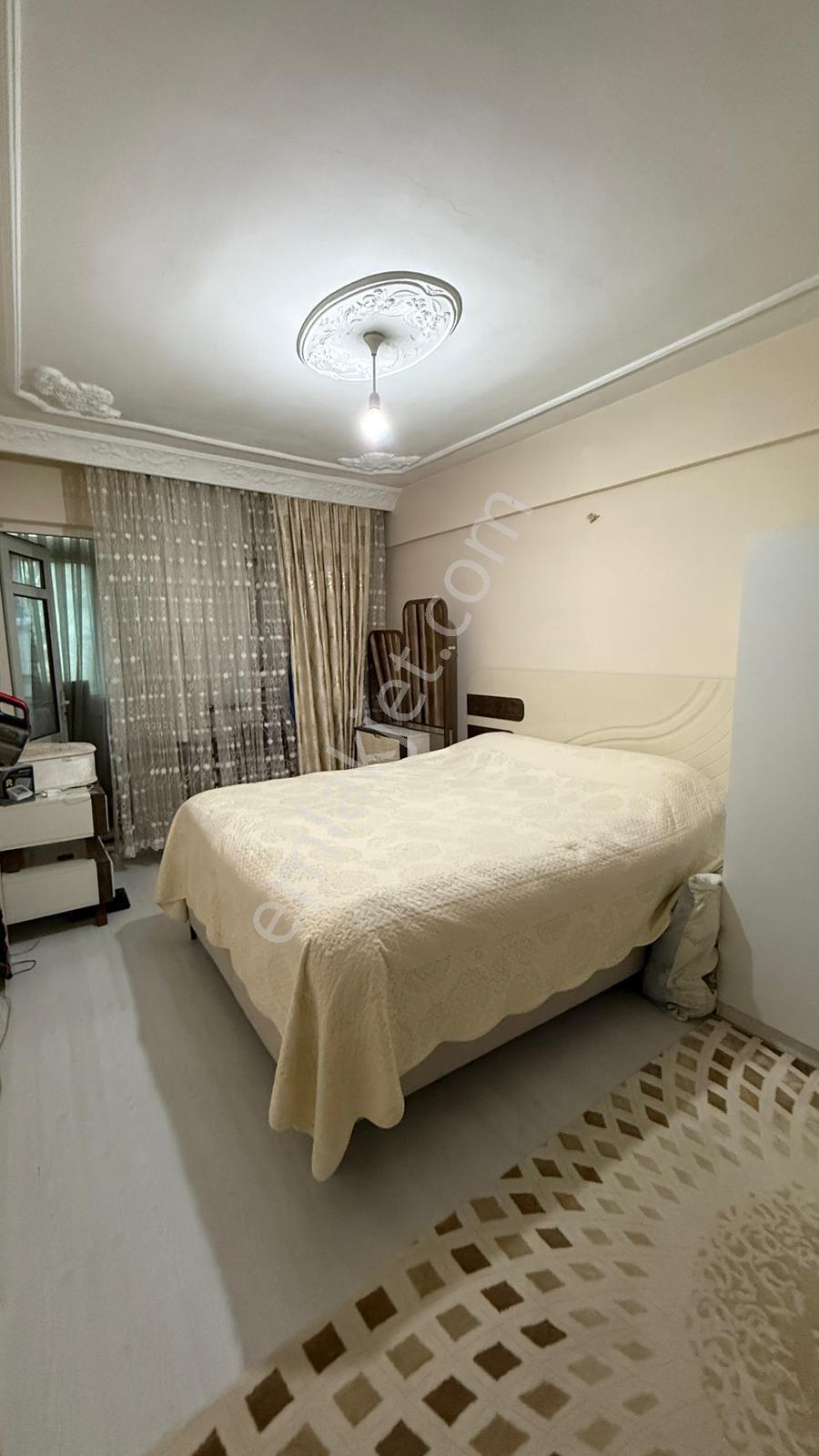 Ulu Camiye Yakın Bakımlı Geniş Satılık Daire - Görsel 15