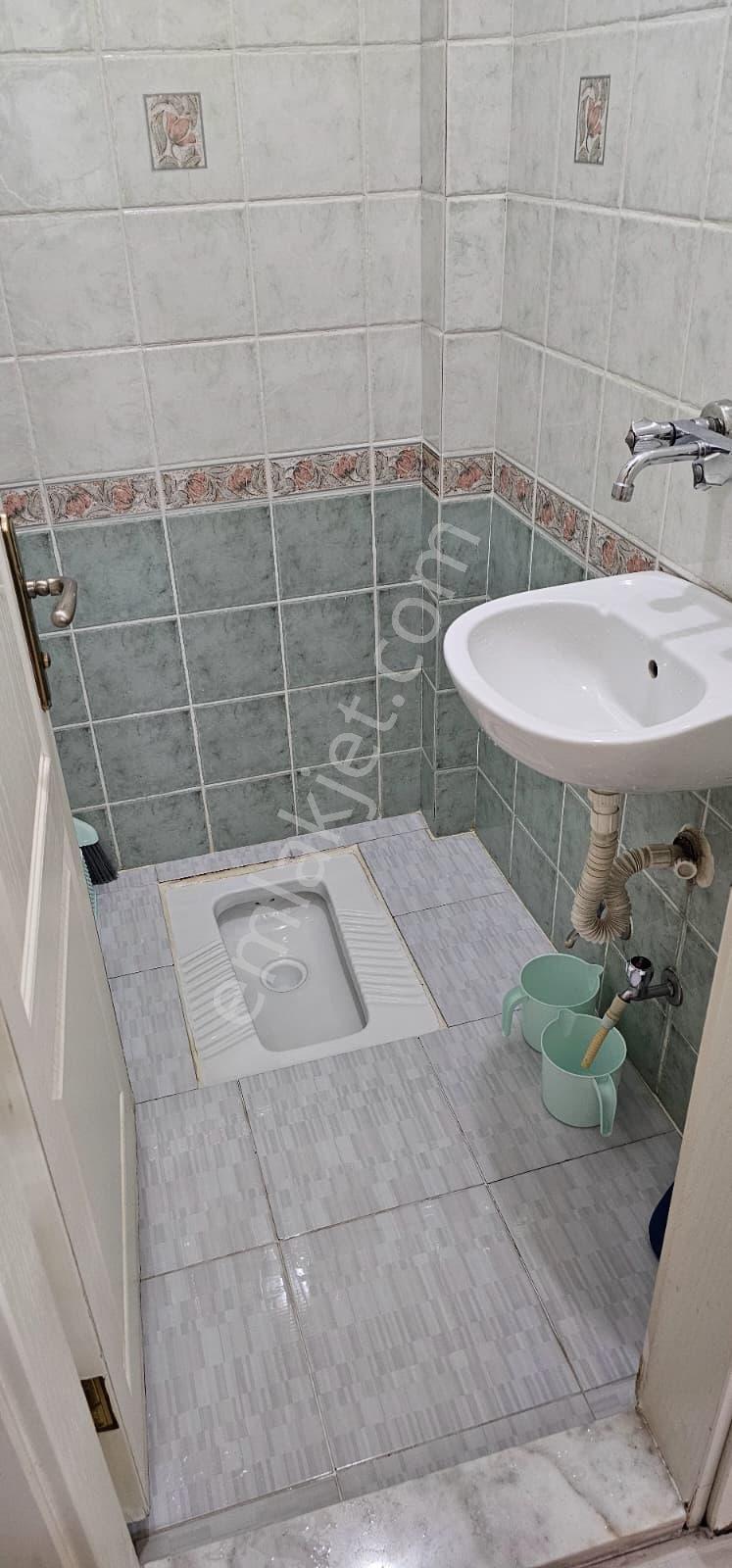 Ulu Camiye Yakın Bakımlı Geniş Satılık Daire - Görsel 9