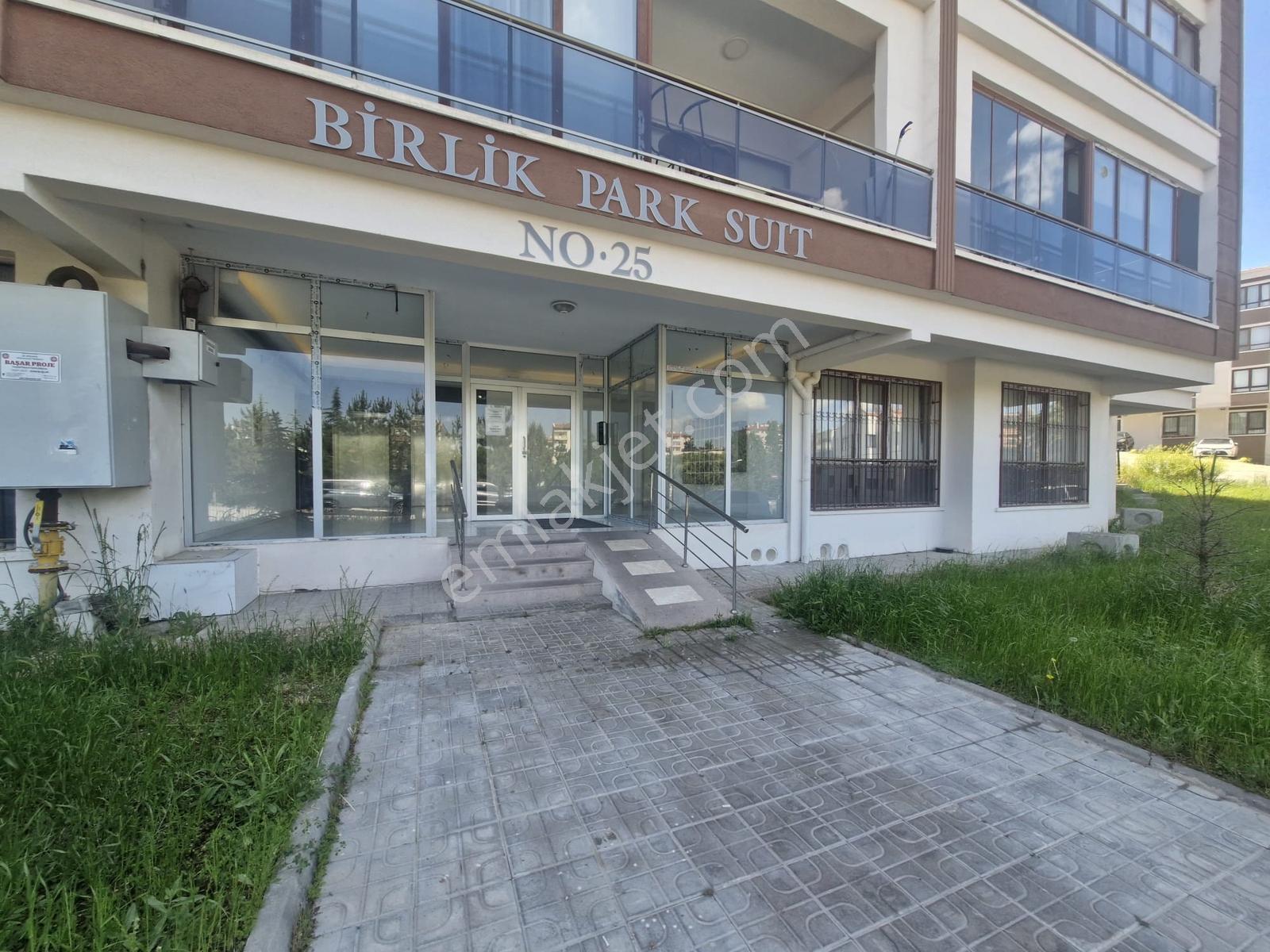 Birlik Mahallesi 467.cadde Park Suitte Kupon Satılık 1+1 Daire.. - Görsel 13