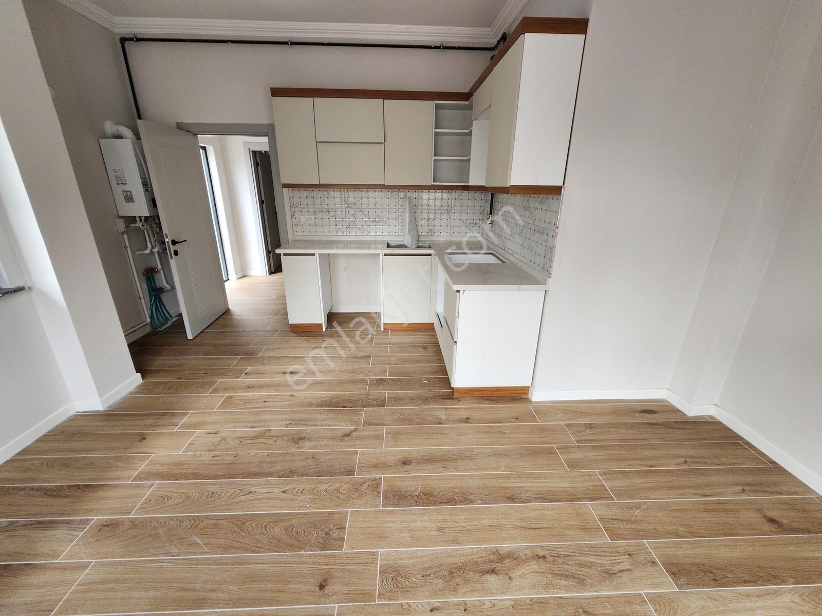 Startkey Yönden Ahp Mah. Ş.parkı Yakını Sıfır Geniş Kiralık 1.1. - Görsel 4