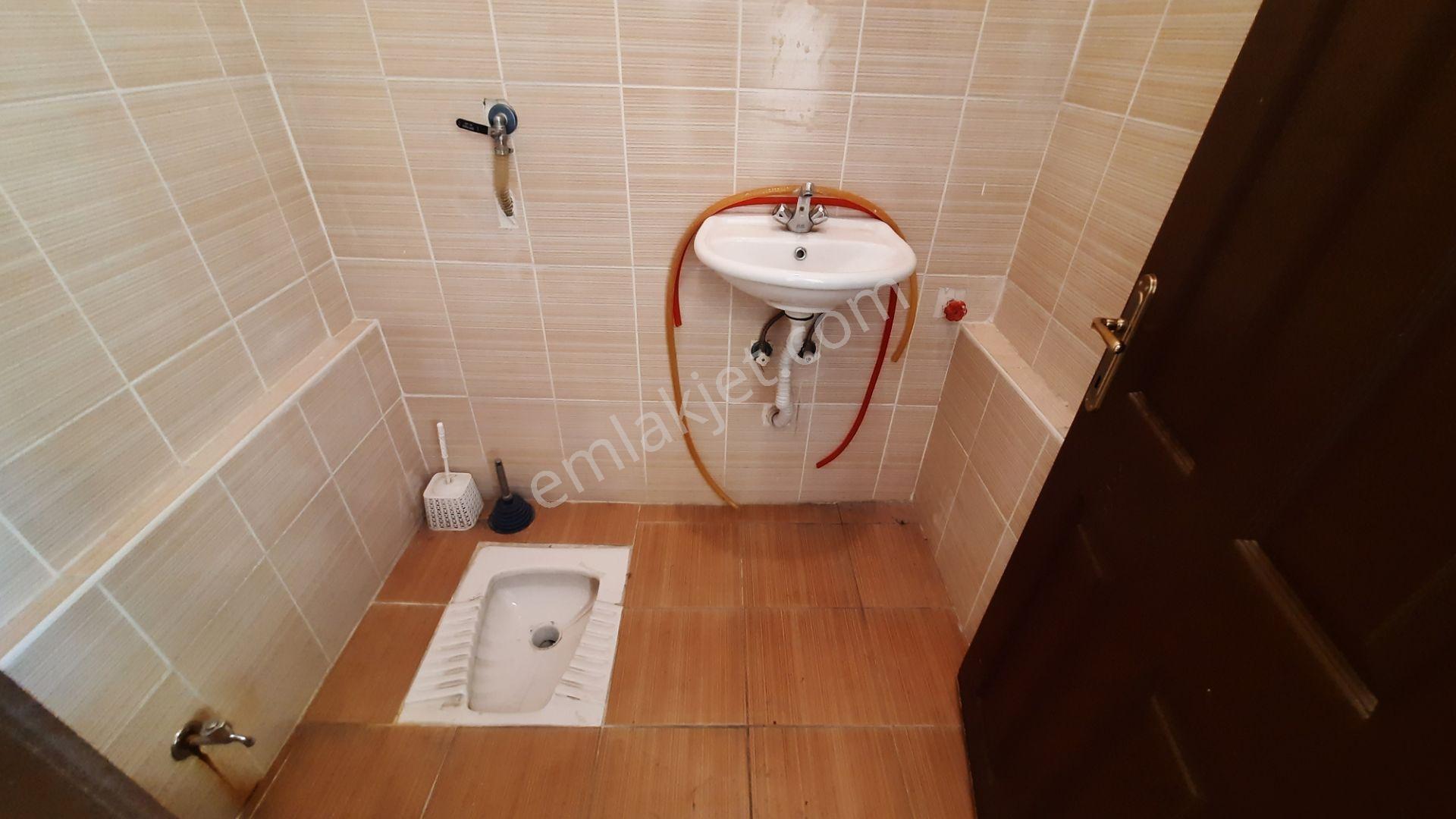 Akif'ten Elvankent Topçu'da Depolu 40+30:70 M2 Kiralık Dükkan - Görsel 7