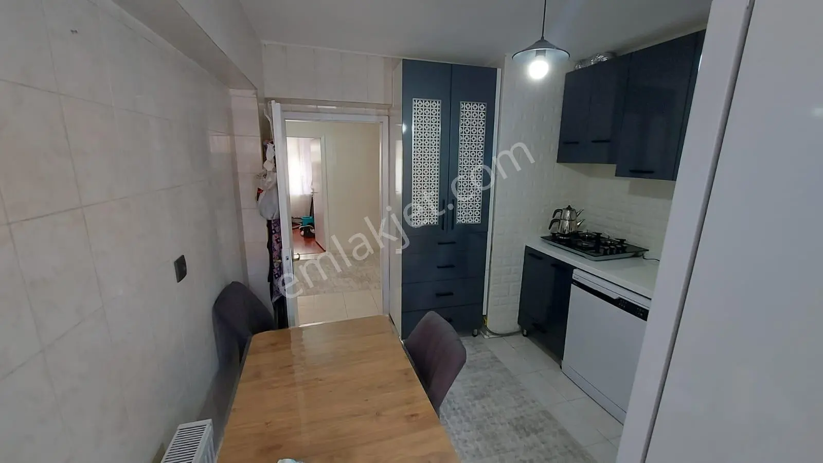 Vatan'dan Aktepe Merkez'de 3+1 Orta Kat Ön Cephe Yapılı Masrafsız Bağımsız Satılık Daire - Görsel 4