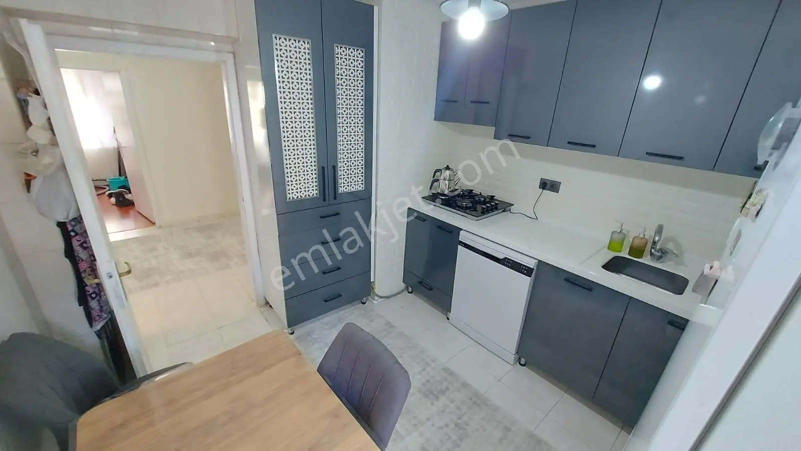 Vatan'dan Aktepe Merkez'de 3+1 Orta Kat Ön Cephe Yapılı Masrafsız Bağımsız Satılık Daire - Görsel 3