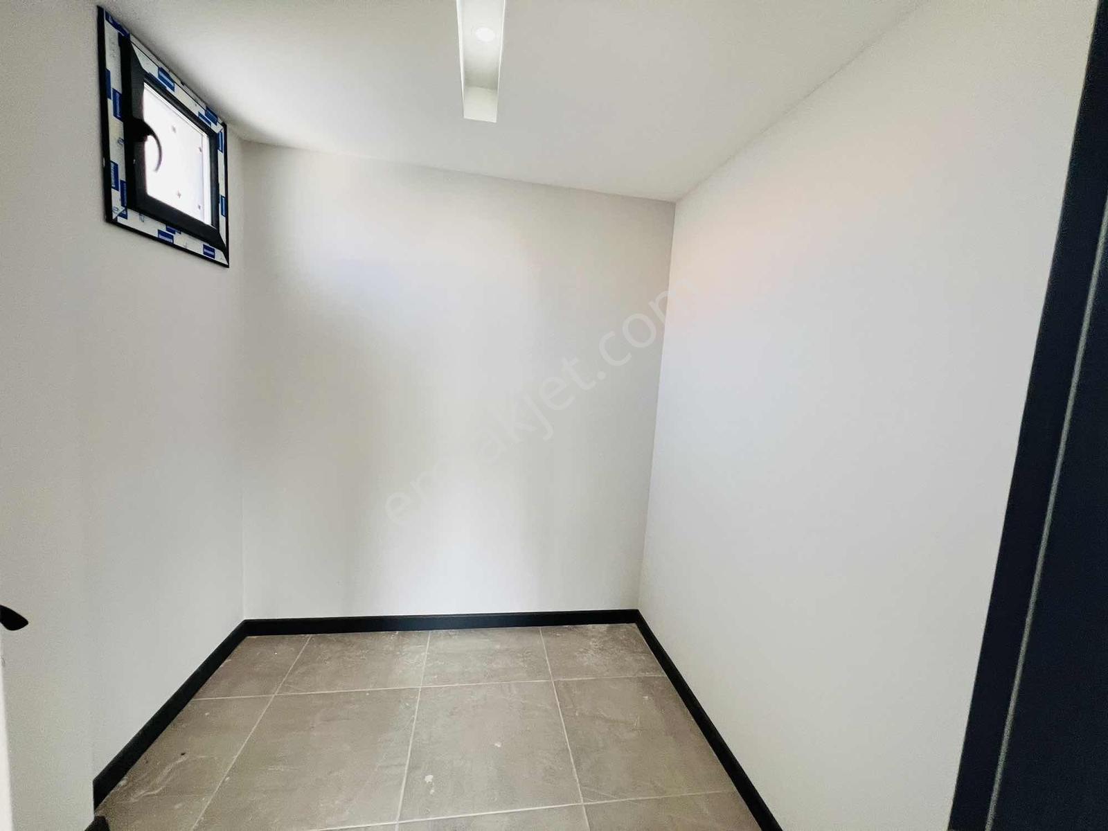 Kuşadası Davutlar Merkezde Satılık Asansörlü 3+1 Villa - Görsel 19