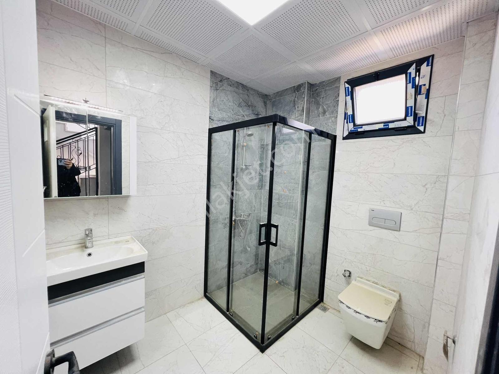 Kuşadası Davutlar Merkezde Satılık Asansörlü 3+1 Villa - Görsel 10
