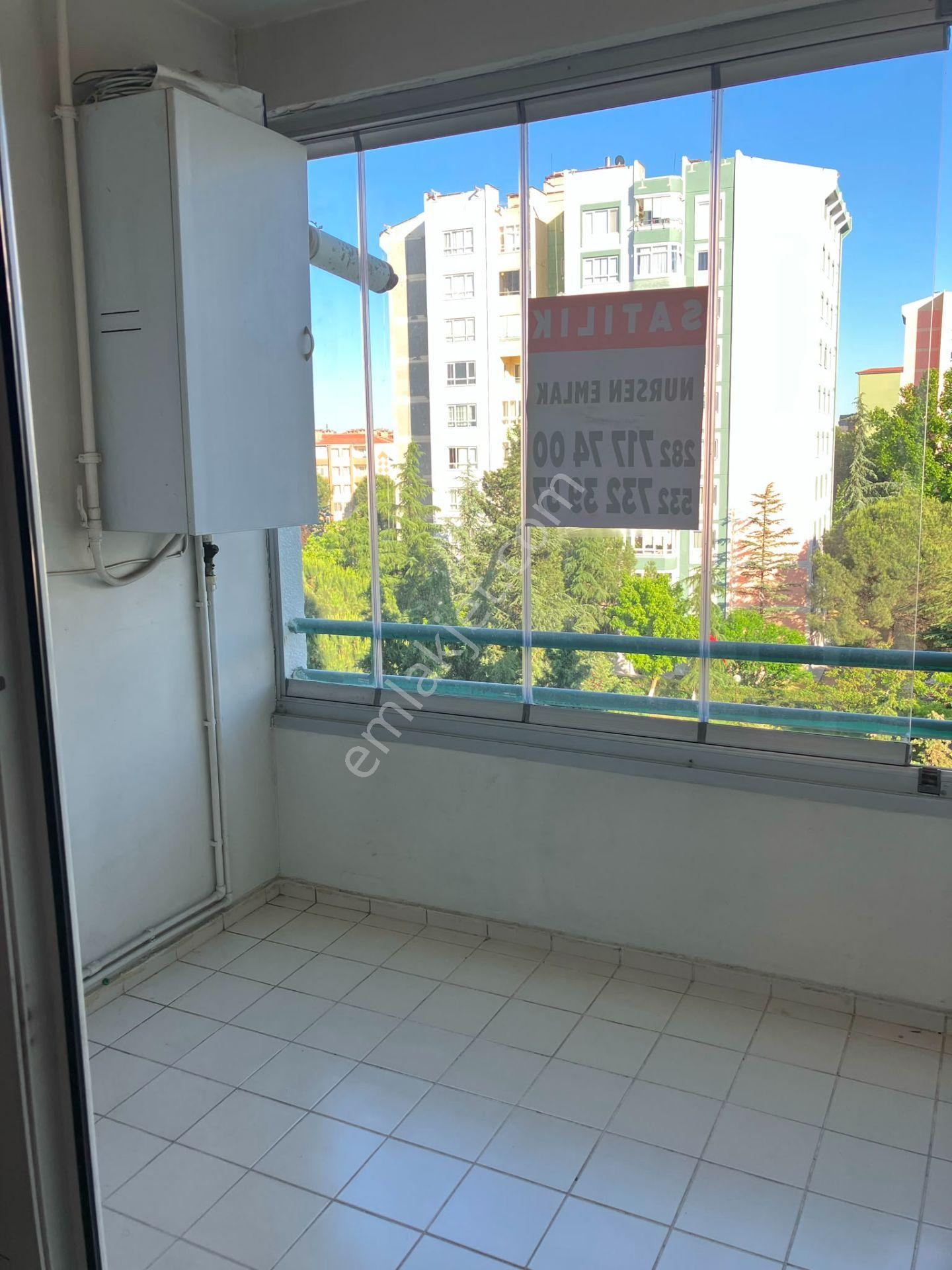 Emlak Konut Kızılçam Bloklarında Doğu-güney Cepheli 2+1 Satılık Daire - Görsel 3