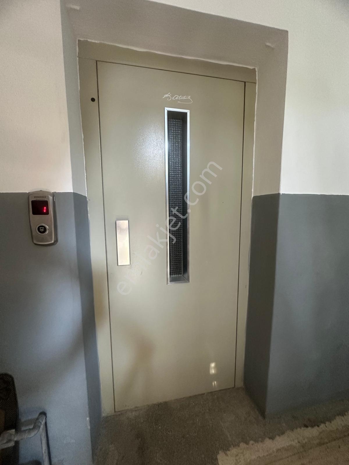 Alanya Güllerpınarı Mah.denize 300 Mt.eşyalı Satılık 3+1 Daire - Görsel 34