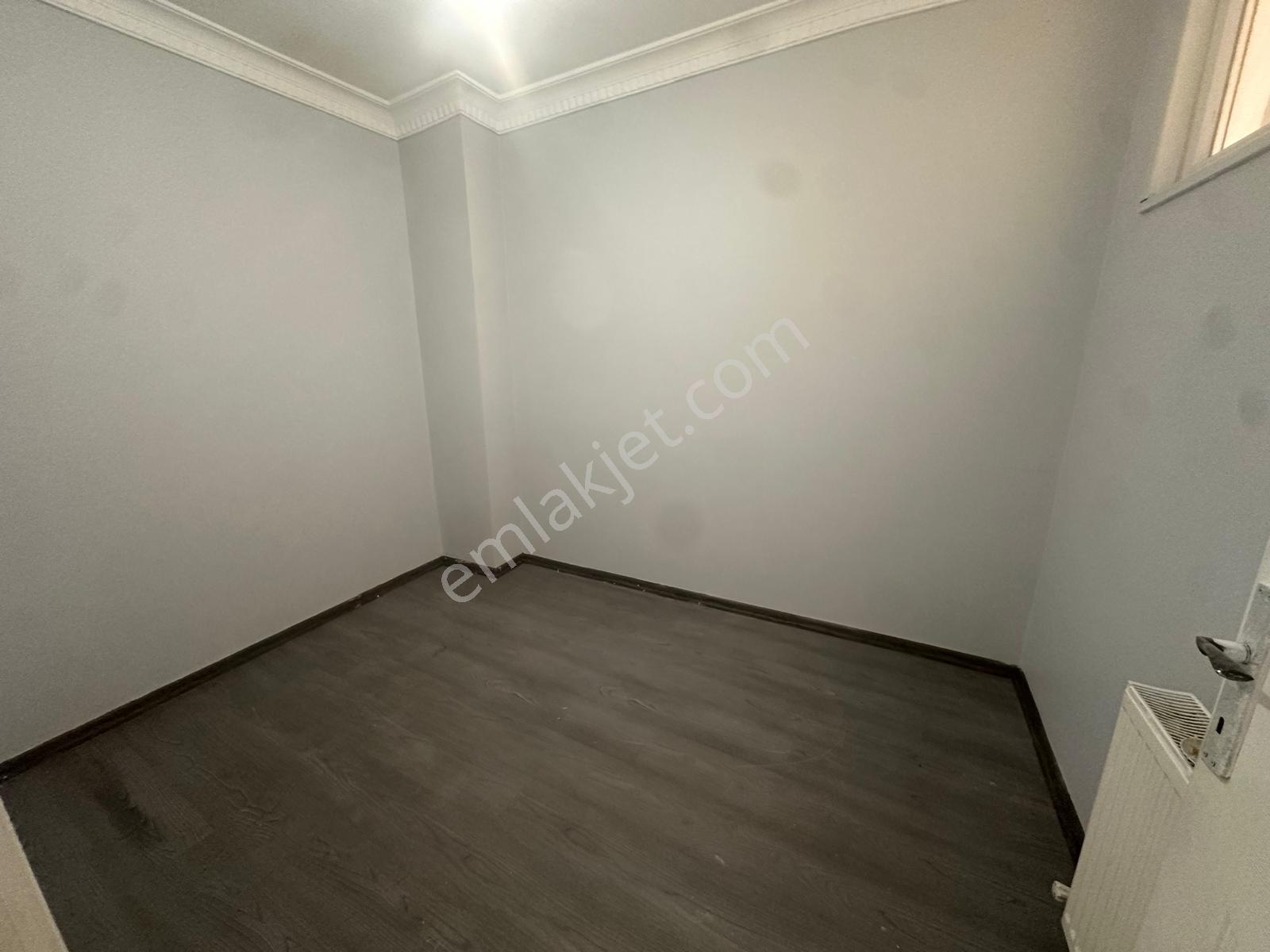 Essenyurt Talatpaşa Mahallesi 2+1 100 M2 Balkonlu Kiralık Arakat Daire - Görsel 4