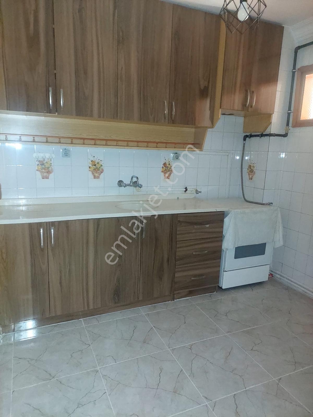 Gazi Mah.de 3+1 125 M2 1,kat Kiralık Daire - Görsel 12