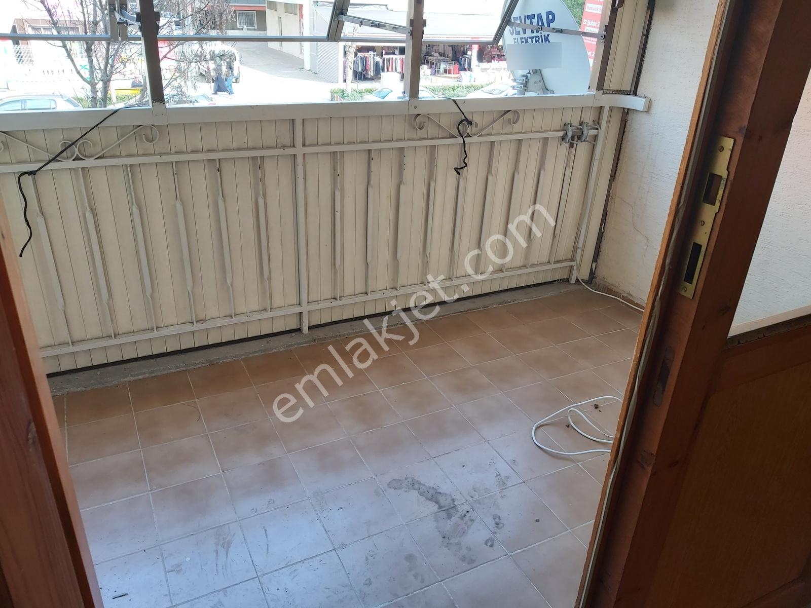 Gazi Mah.de 3+1 120 M2 1,kat Kiralık Daire - Görsel 2