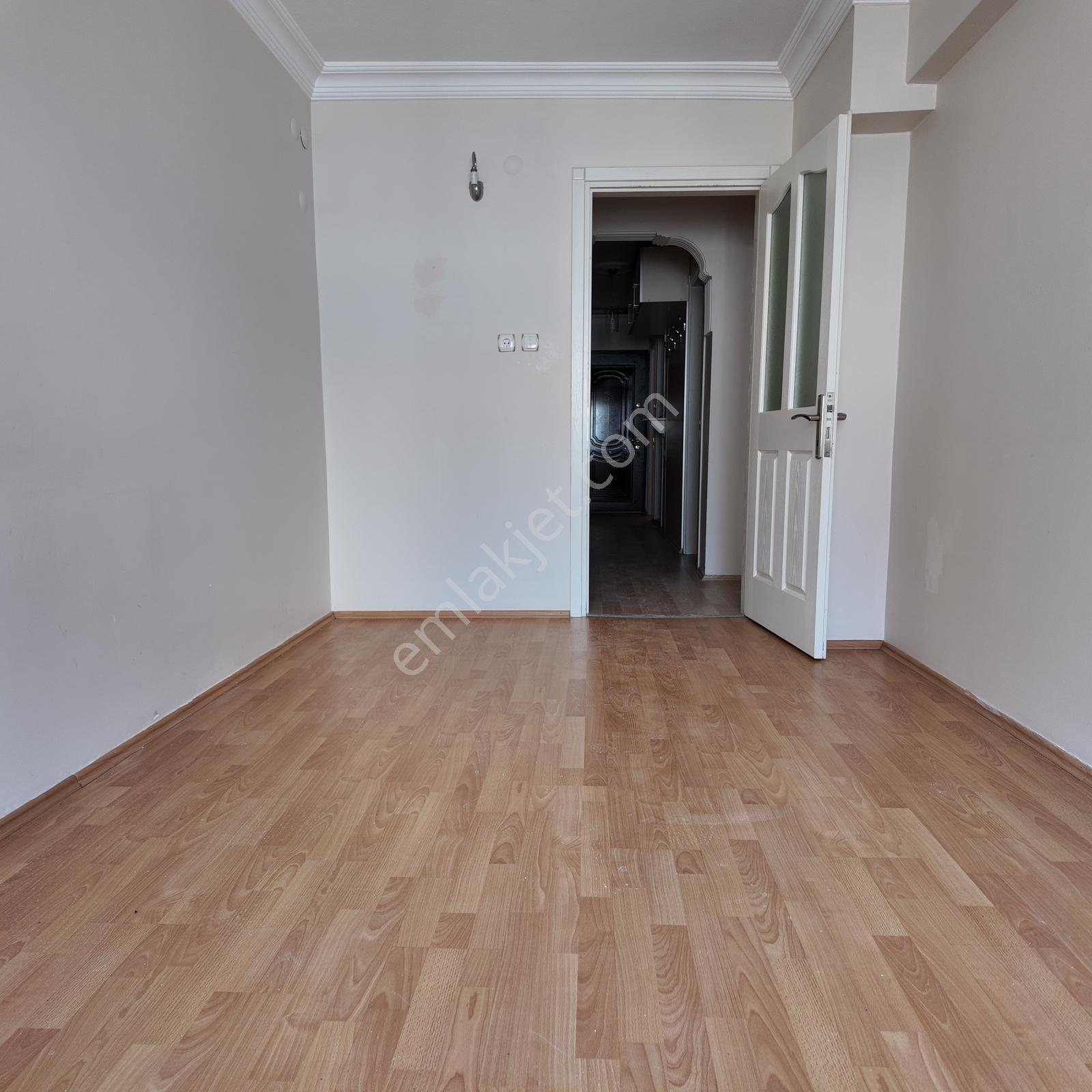 Ragıpbey Merkezi Konumda 125 M2 Bakımlı Doğalgazlı 3+1 Daire - Görsel 14