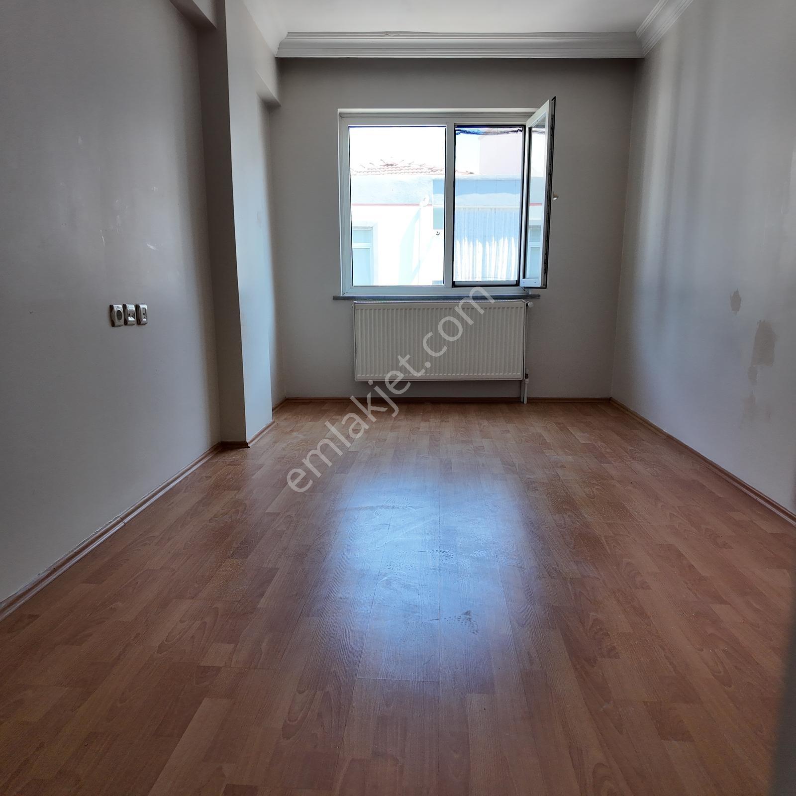 Ragıpbey Merkezi Konumda 125 M2 Bakımlı Doğalgazlı 3+1 Daire - Görsel 4