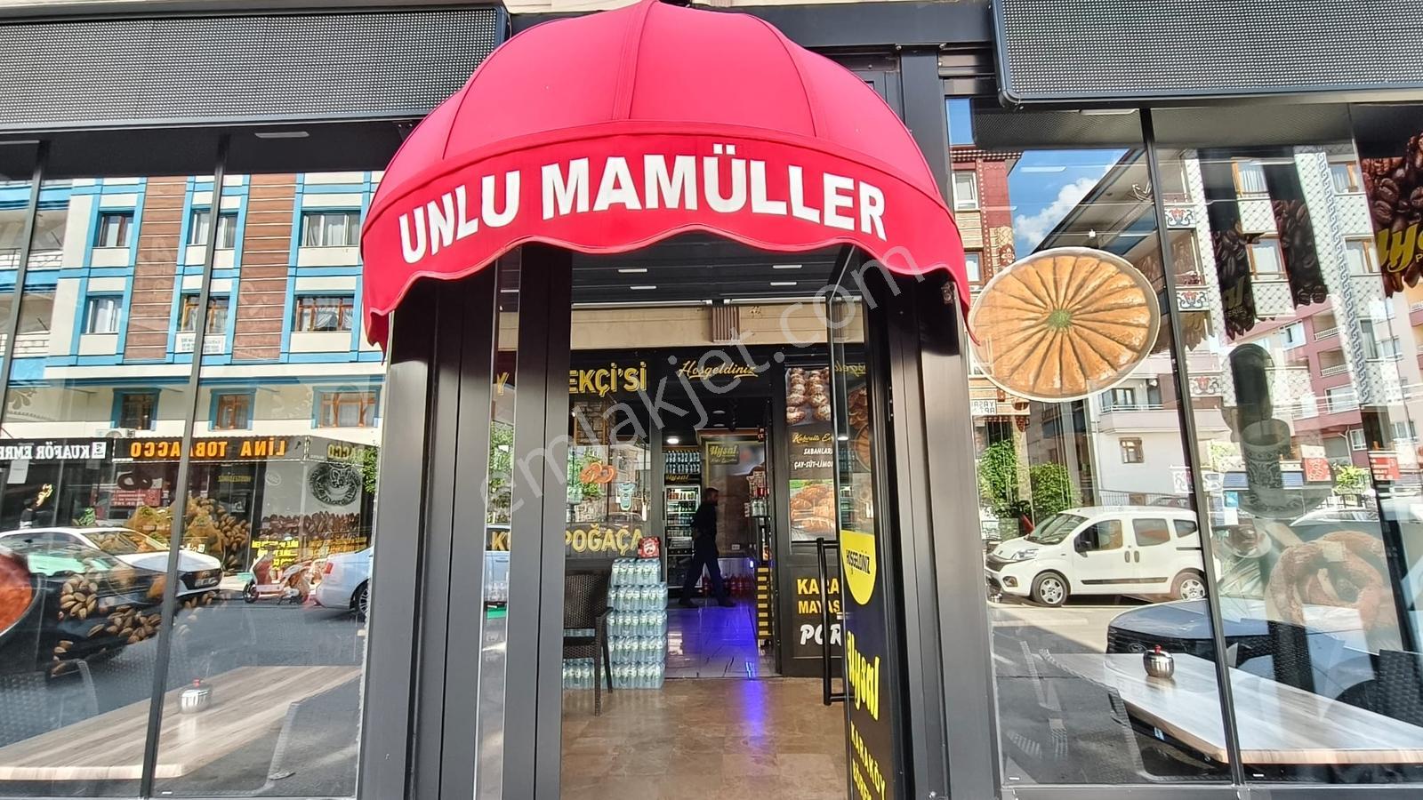 Etimesgut Piyade'de Ana Cad.üzeri Mülkiyetiyle Satılık Pastane.