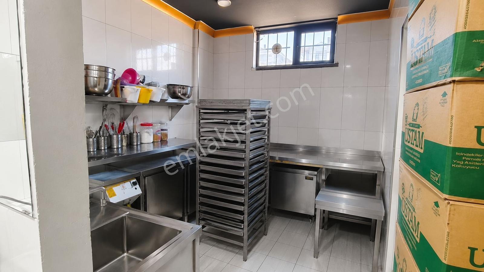 Etimesgut Piyade'de Ana Cad.üzeri Mülkiyetiyle Satılık Pastane. - Görsel 16