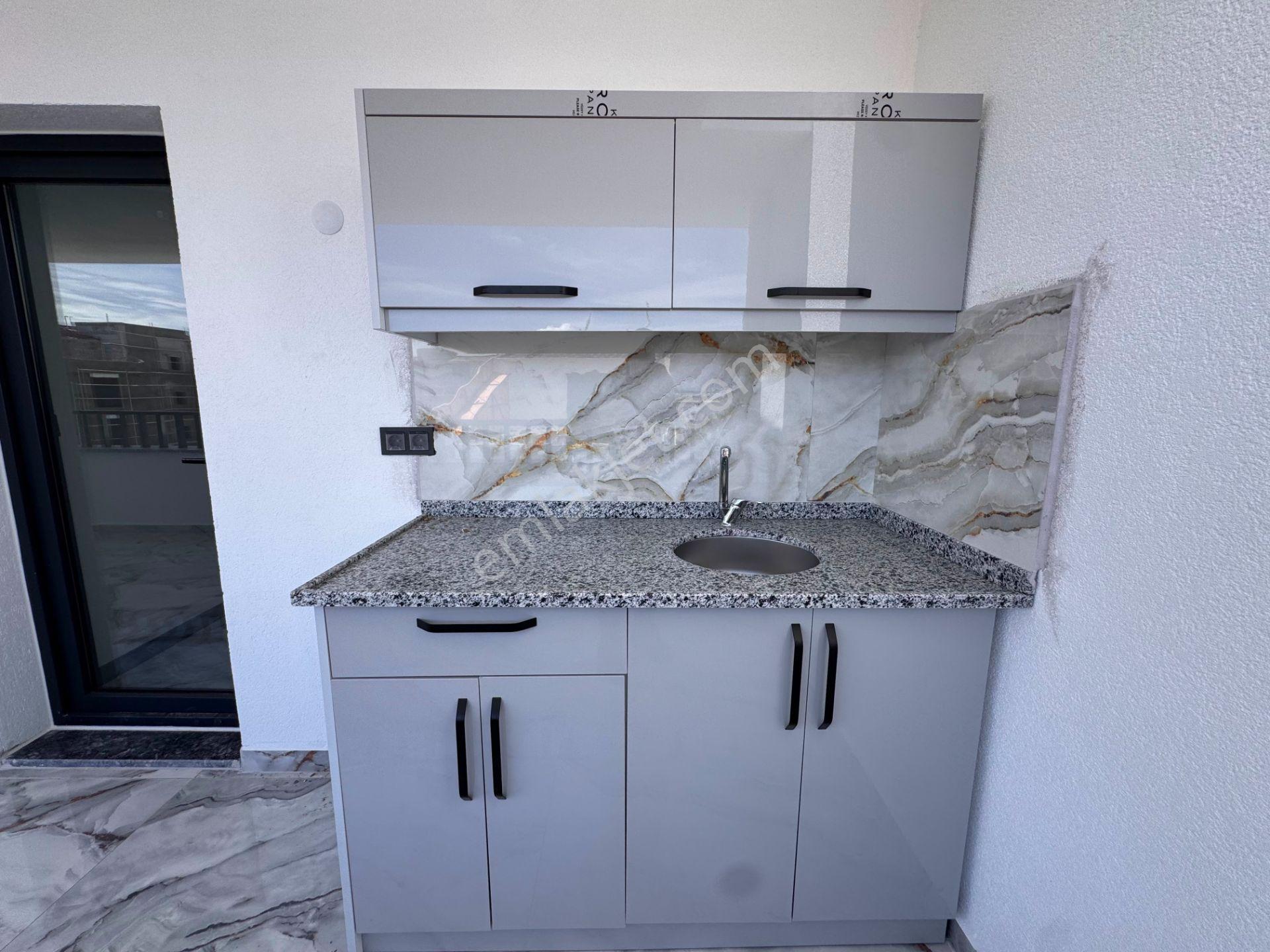 Didim Efeler'de Yerden Isıtma - Akıllı Sistem 3+1 Tripleks Satılık Havuzlu Villa - Görsel 12