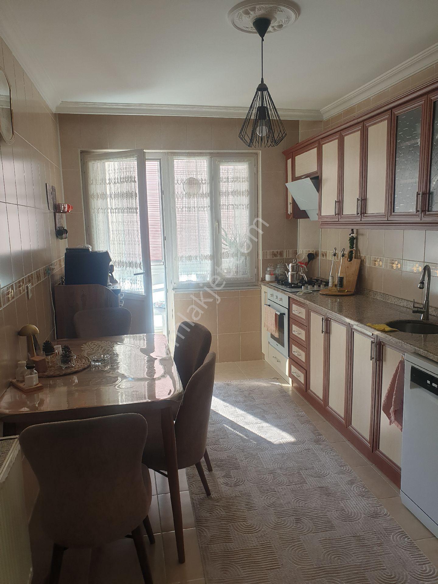 Tekirdağ Caddesinde Reşadiye Mahallesinde 120m2 Satılık 2+1 Asansörlü Daire - Görsel 7