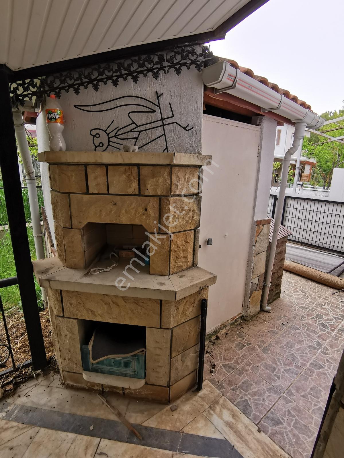 Dikili De Denize 150 M Bahçeli Full Eşyalı 3+1 Tripleks Villa - Görsel 17
