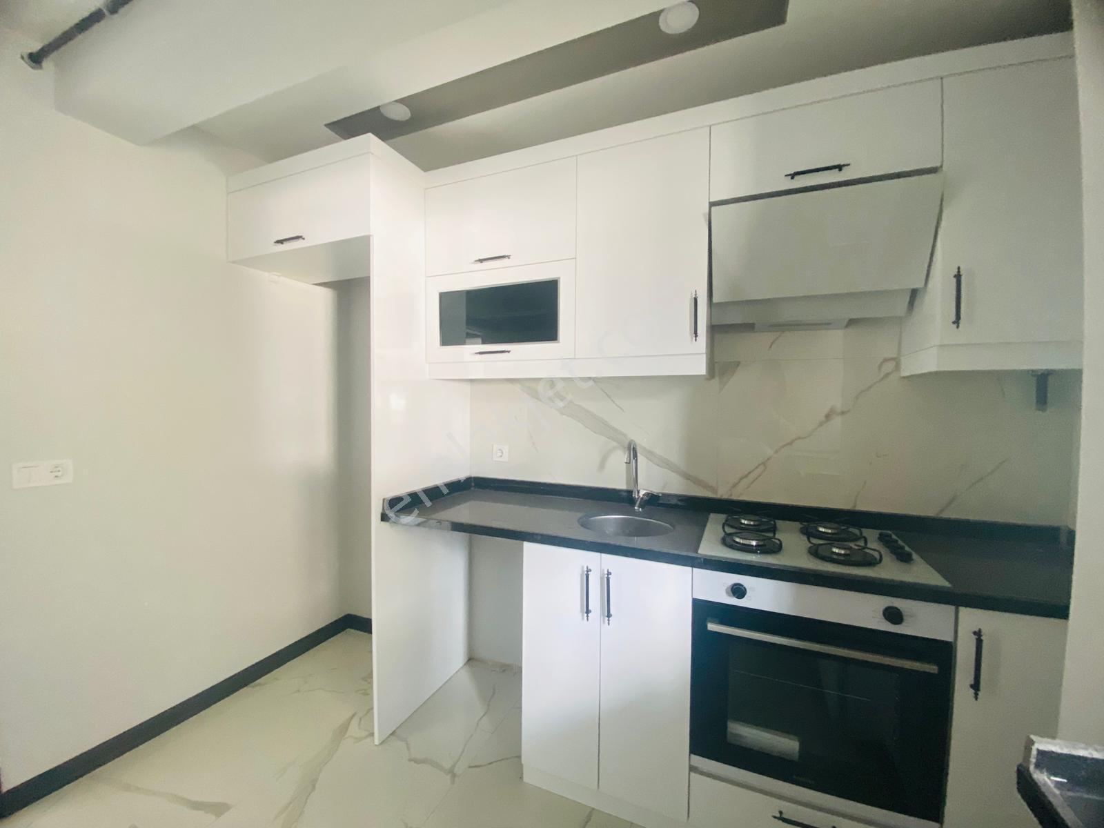 Güven'den Kapaklıda Yerden Isıtmalı,geniş Bahçeli Kiralık 2+1 Ev - Görsel 29