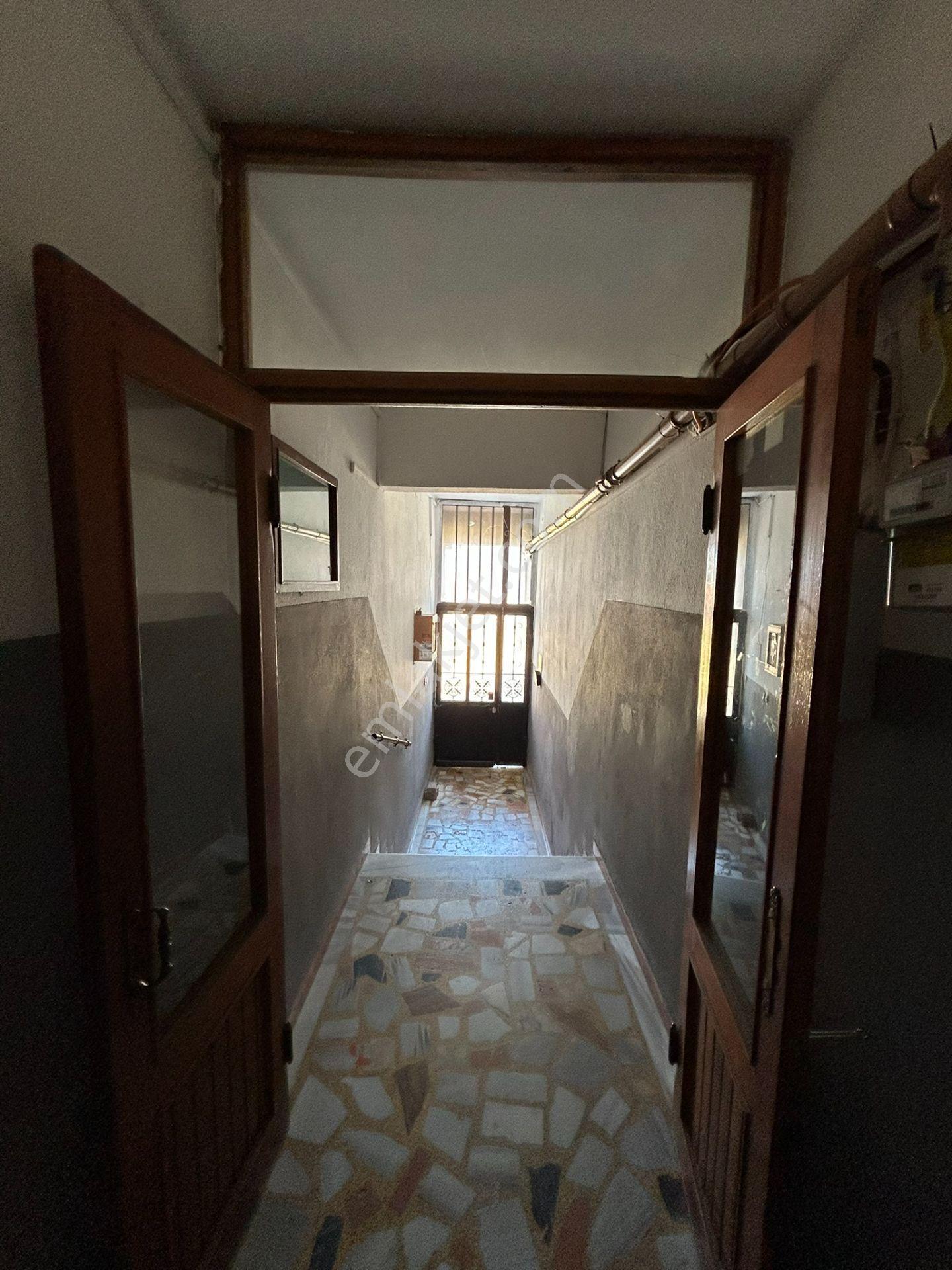 Bandırma Hacıyusufta Ara Kat Ön Cephe Balkonlu Kiralık 2+1 Daire - Görsel 32