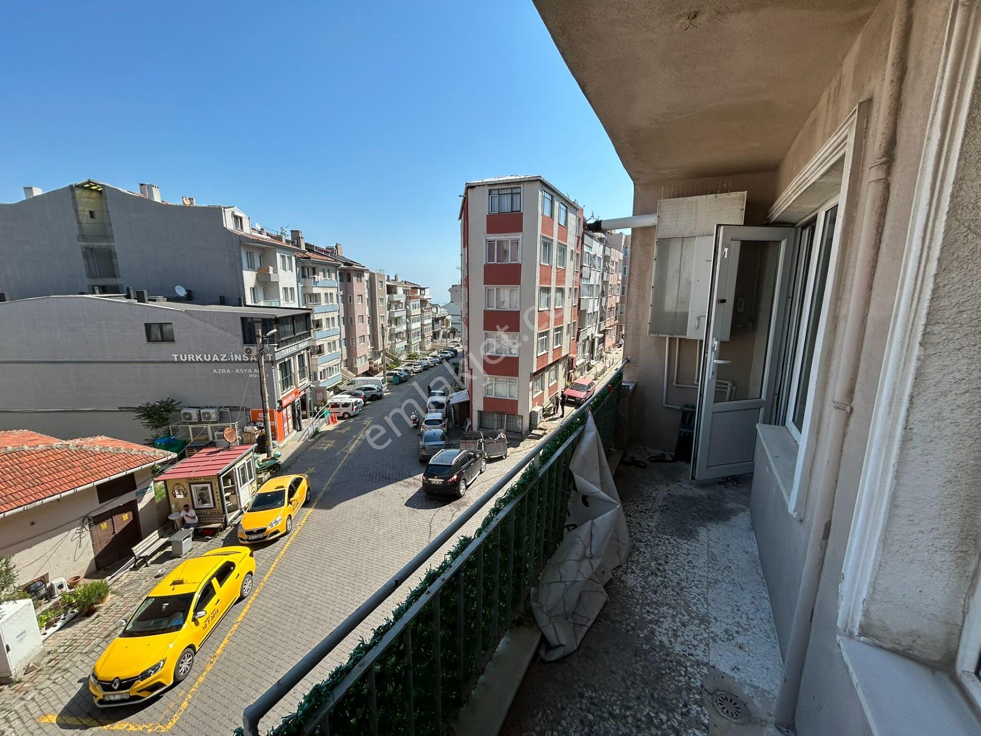 Bandırma Hacıyusufta Ara Kat Ön Cephe Balkonlu Kiralık 2+1 Daire - Görsel 7