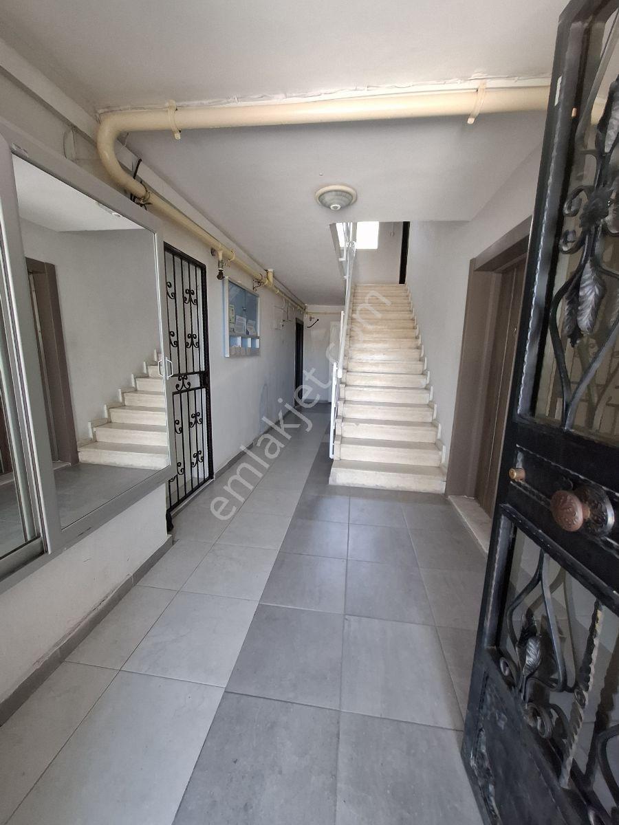 Bornova Evka4 Merkezde Kiralık Ful Eşyalı Daire