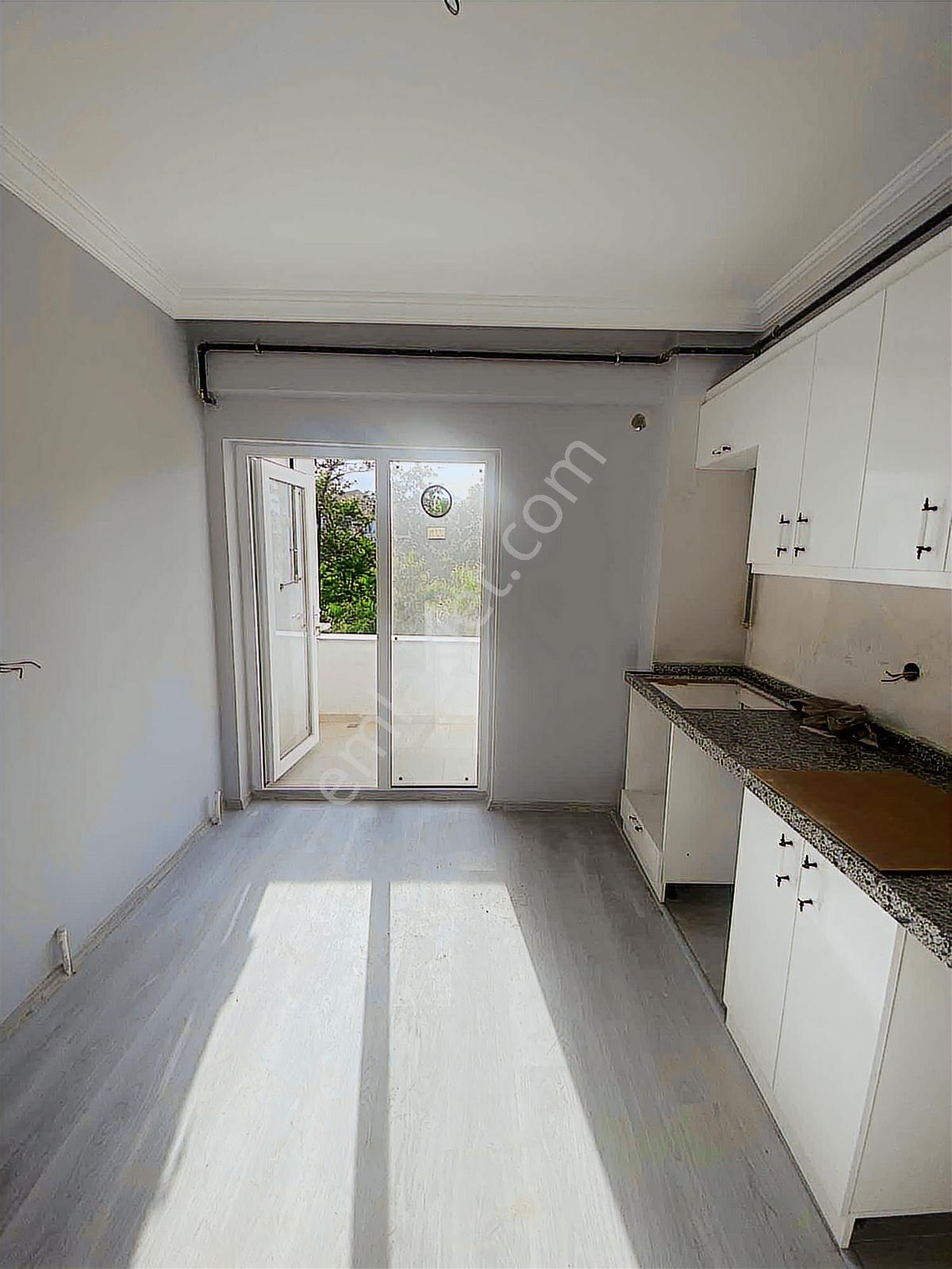 Bursa İnegöl Cerrah Mah'de,2+1,95m2,2.kat,satılık Daire