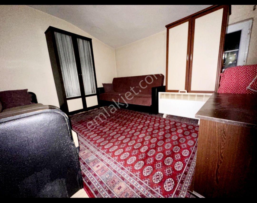 Edremit Merkez'de Eşyalı