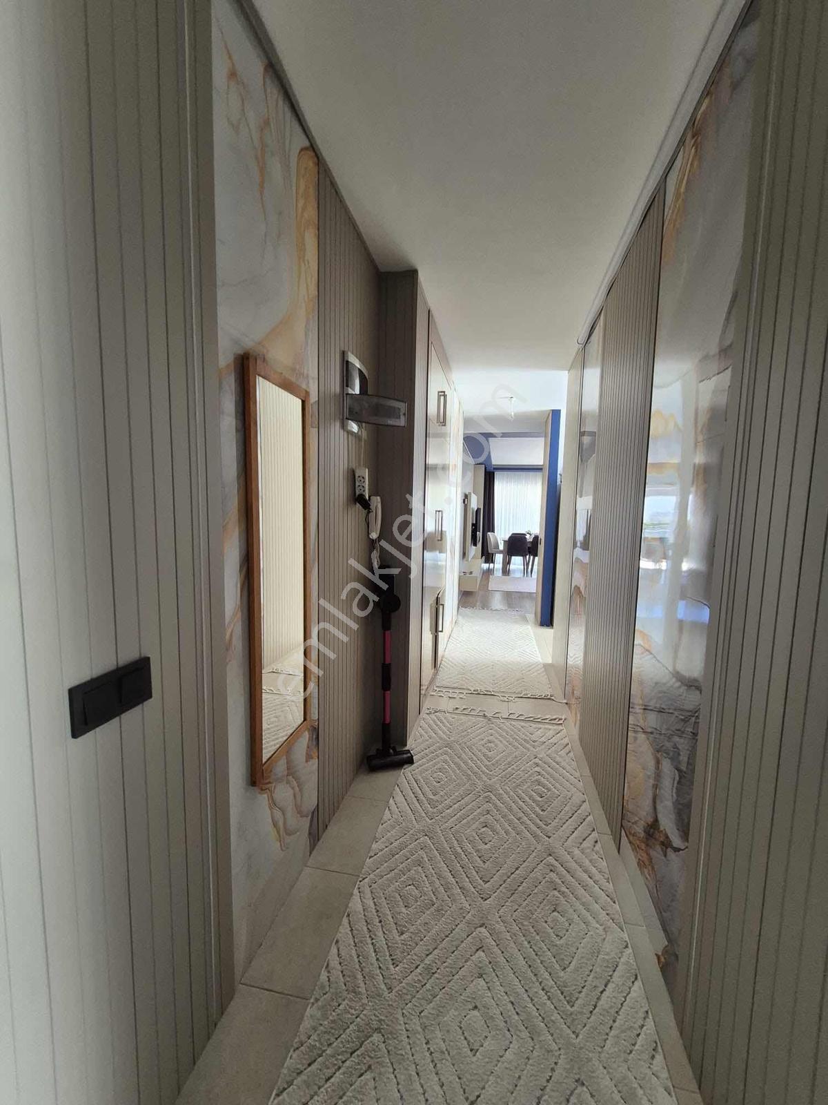 Kuşadası Ege Mahallesi Özel Bahçeli 3+1 Kiralık Daire - Görsel 13