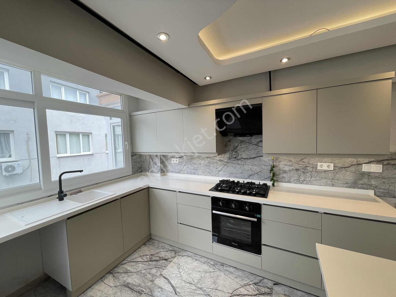 Hastane Yakını Mızraklı Caddesi 3+1 125m2 Ultra Lüks Daire - Görsel 7