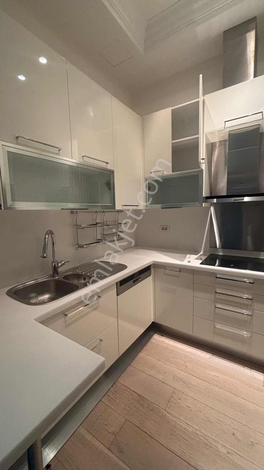 Süzer Plaza | The Ritz Carlton 4.40m Tavan 1+1 Boğaz Cephe - Görsel 11