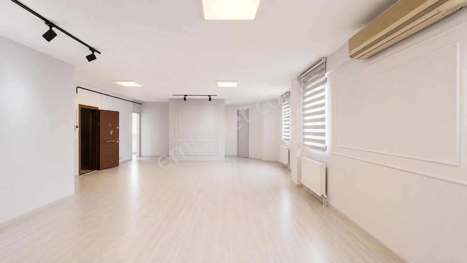 Bostancı Sanayi'de 300 M² Ofis/depo Kullanımına Uygun Kiralık - Görsel 2