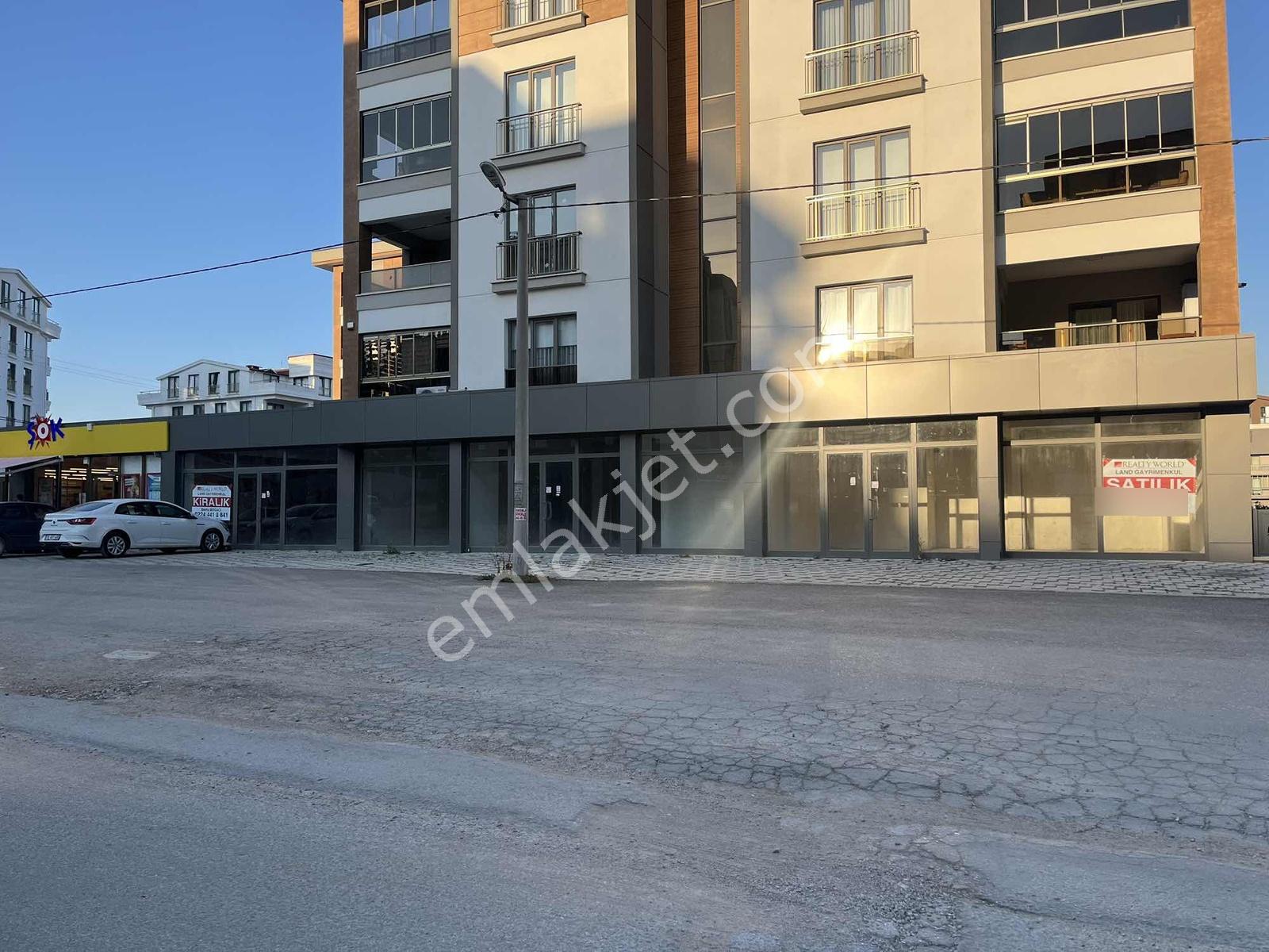 Rw Land Kayapa Merkez'de Kiralık & Satılık Sıfır Dükkanlar