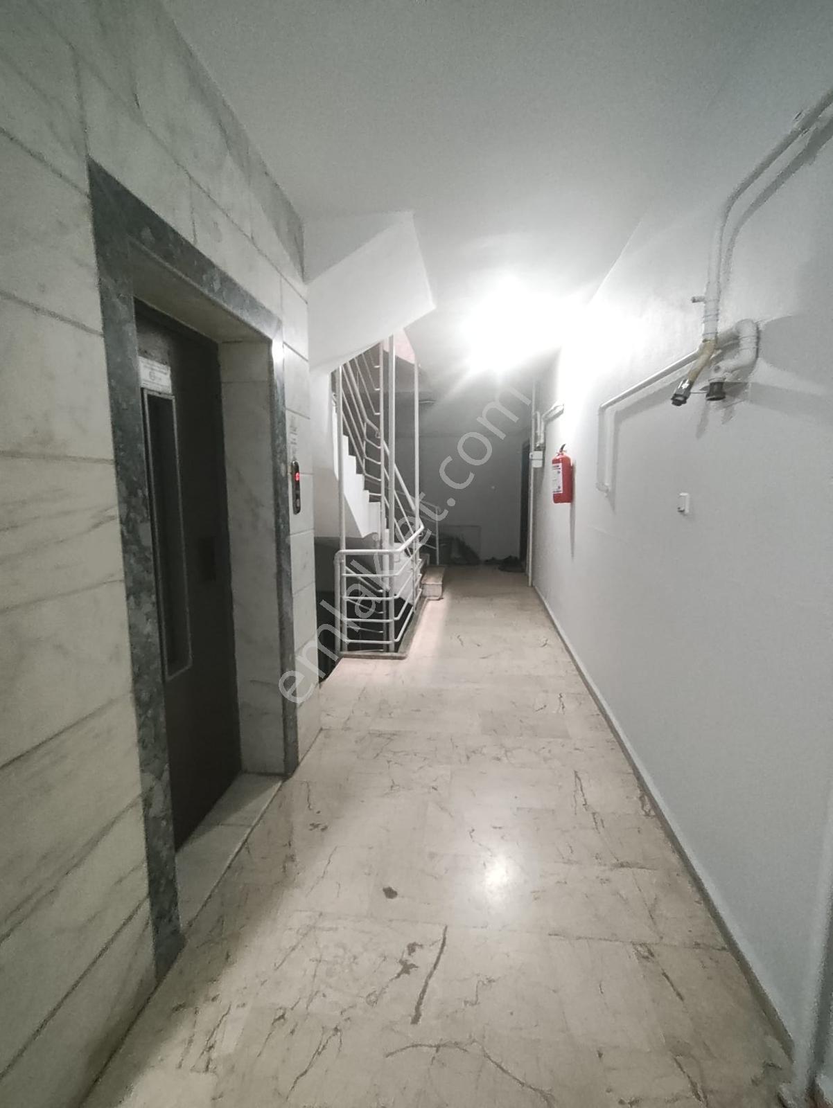 Jandarma Karşısı Eminevim Banka Kredisine Uygun Arakat 3+1 - Görsel 23