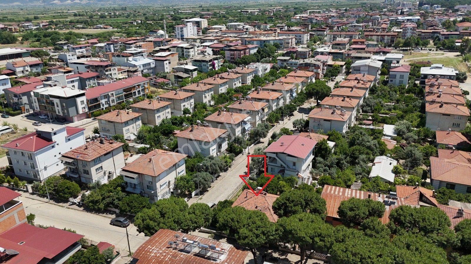 Şirinevler'de Müstakil Ev & 3 Kat İmarlı Köşe Parsel Arsası - Görsel 10