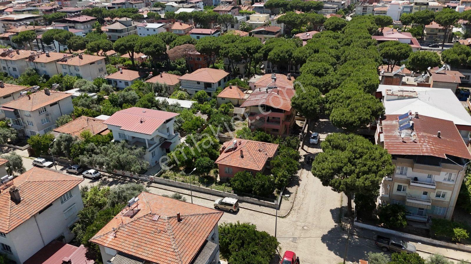 Şirinevler'de Müstakil Ev & 3 Kat İmarlı Köşe Parsel Arsası - Görsel 7