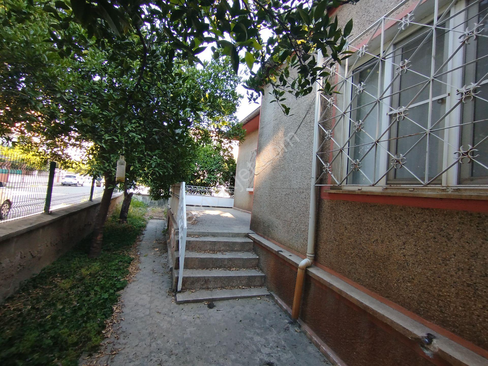 Şirinevler'de Müstakil Ev & 3 Kat İmarlı Köşe Parsel Arsası - Görsel 15