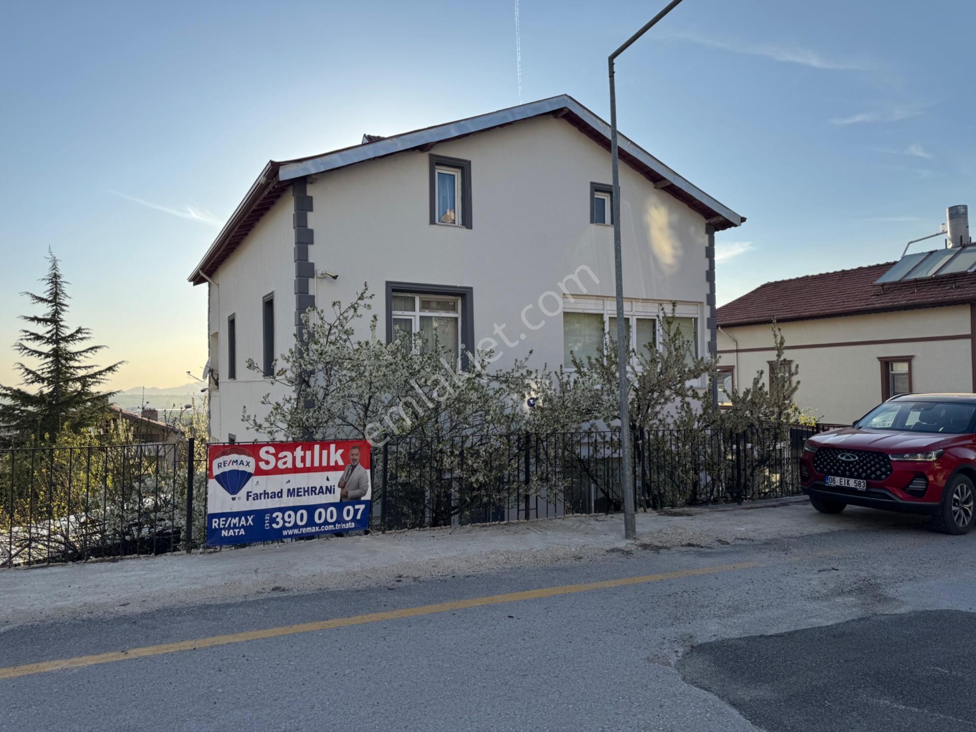 Elmadağda Satılık 3 Katlı 6+2 Lüks Sıfır Masraf - Görsel 2