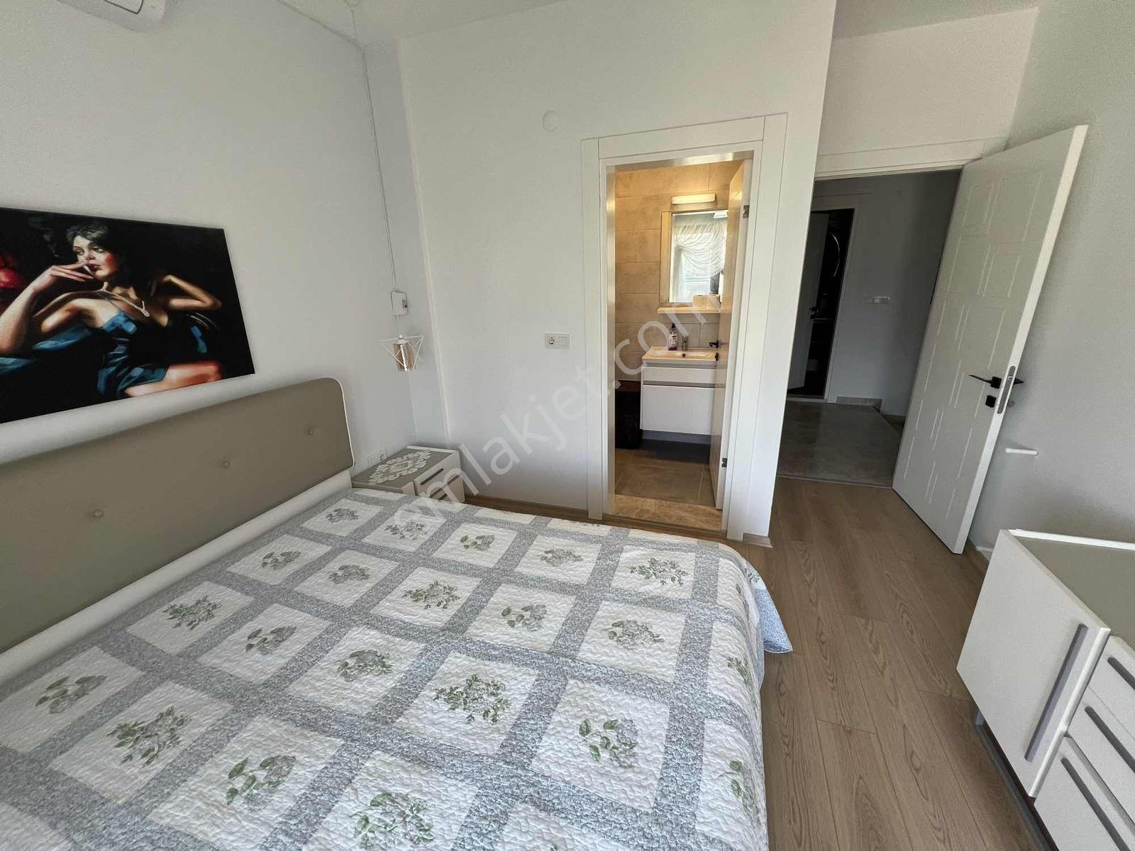 Kuşadası Sahil Sitelerinde Kiralık Villa - Görsel 14