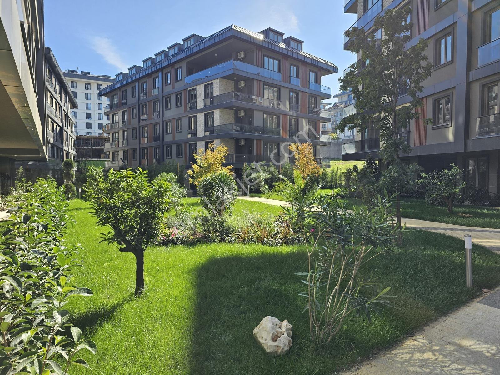 Has Bahçe Çengelköy Evleri 2+1/85 M2 Ara Kat Satılık Daire