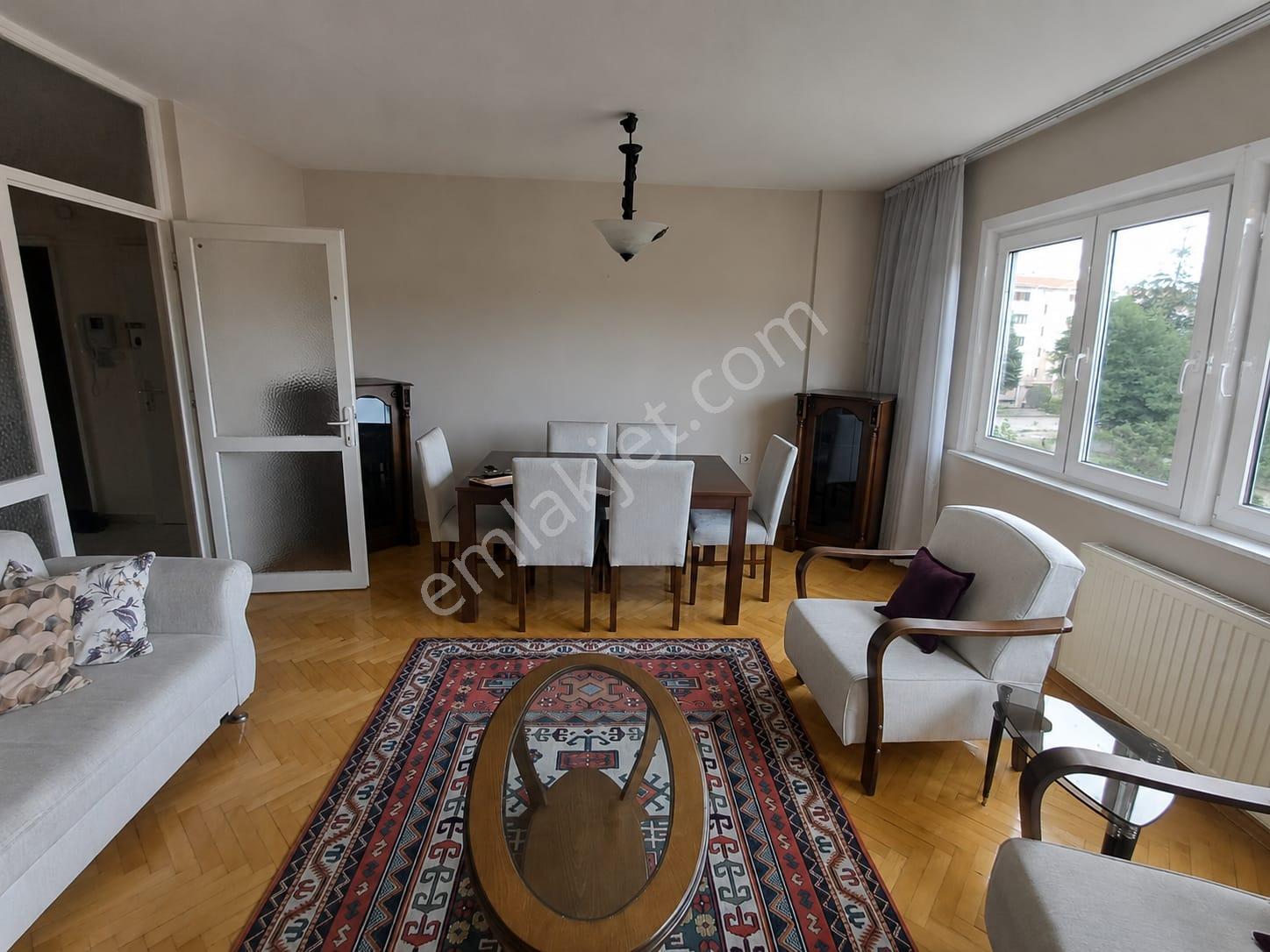 Çayyolu Oyak-8 Sitesinde Full Eşyalı 3+1 Kiralık Daire - Görsel 8
