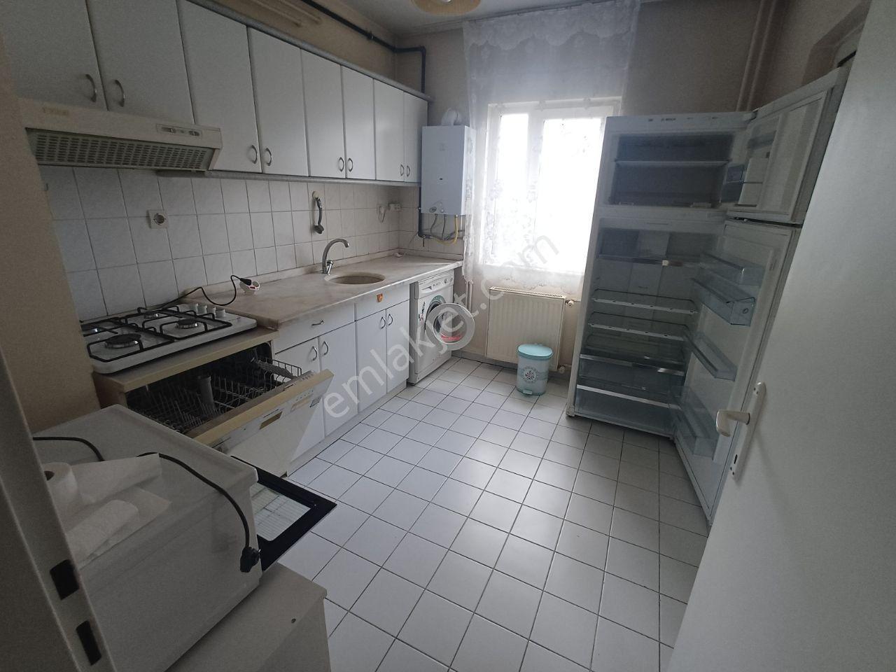 Çayyolu Oyak-8 Sitesinde Full Eşyalı 3+1 Kiralık Daire - Görsel 11