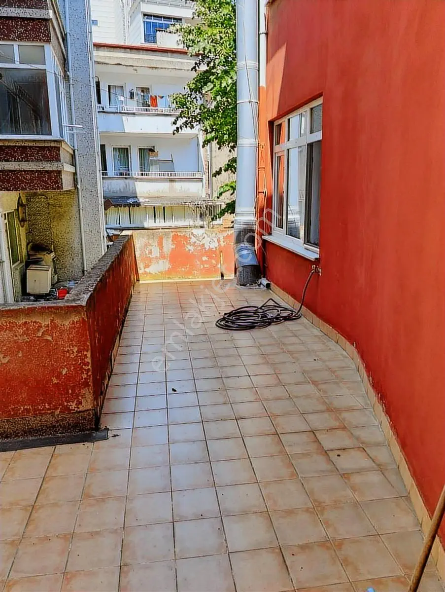 Kırklareli Merkez Çarşı İçinde Satılık 3+1 Daire - Görsel 4