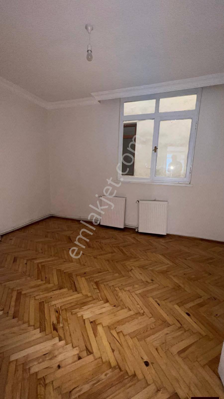 Samsun İlkadım 19 Mayıs Mahallesinde Kat Tapulu 3+1 Satılık Daire