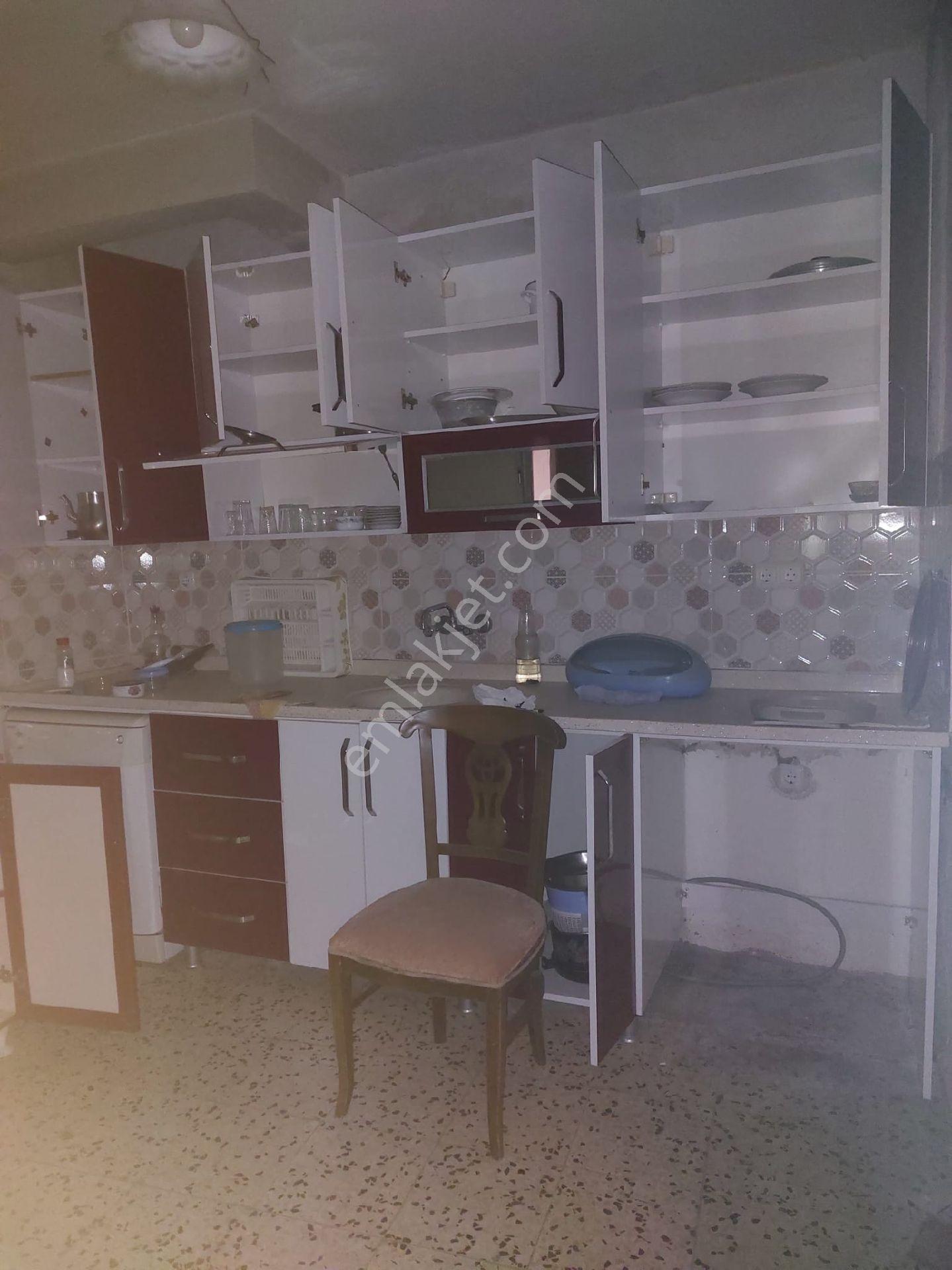 Adana Seyhan İsmeypaşa Mahallesi 3 Katlı Bahçeli Müstakil - Görsel 12